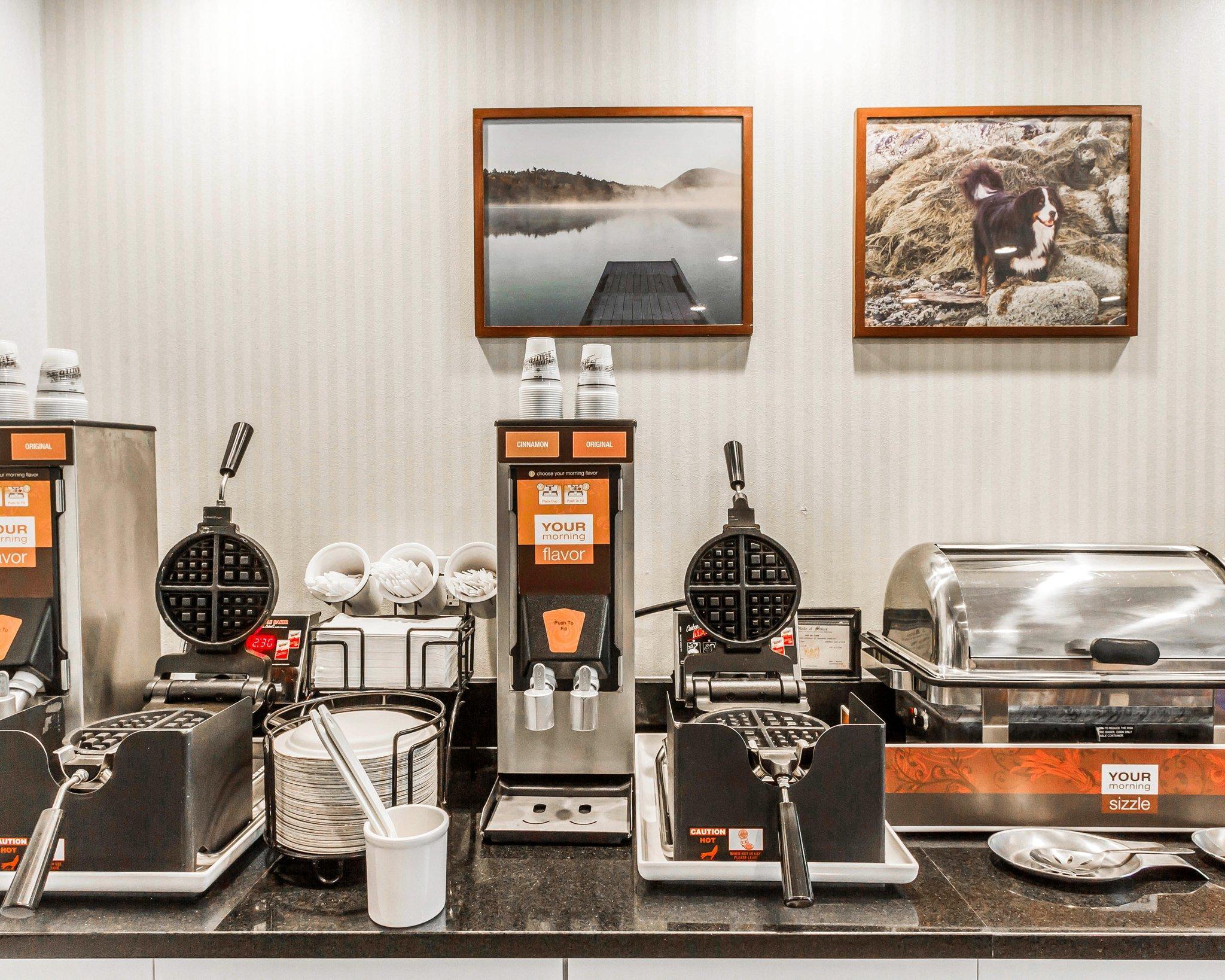 Comfort Inn Ellsworth - Bar Harbor Екстериор снимка