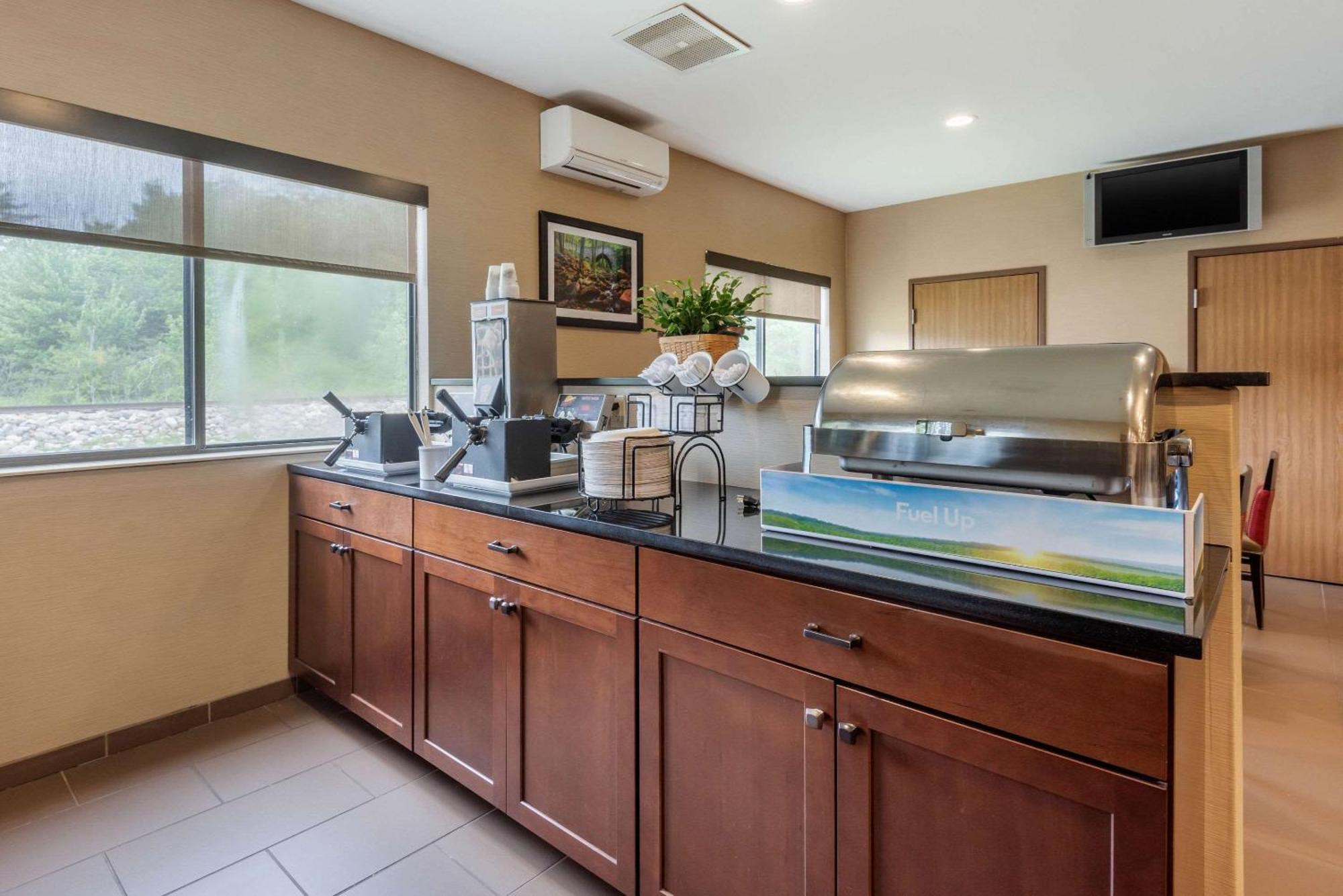Comfort Inn Ellsworth - Bar Harbor Екстериор снимка