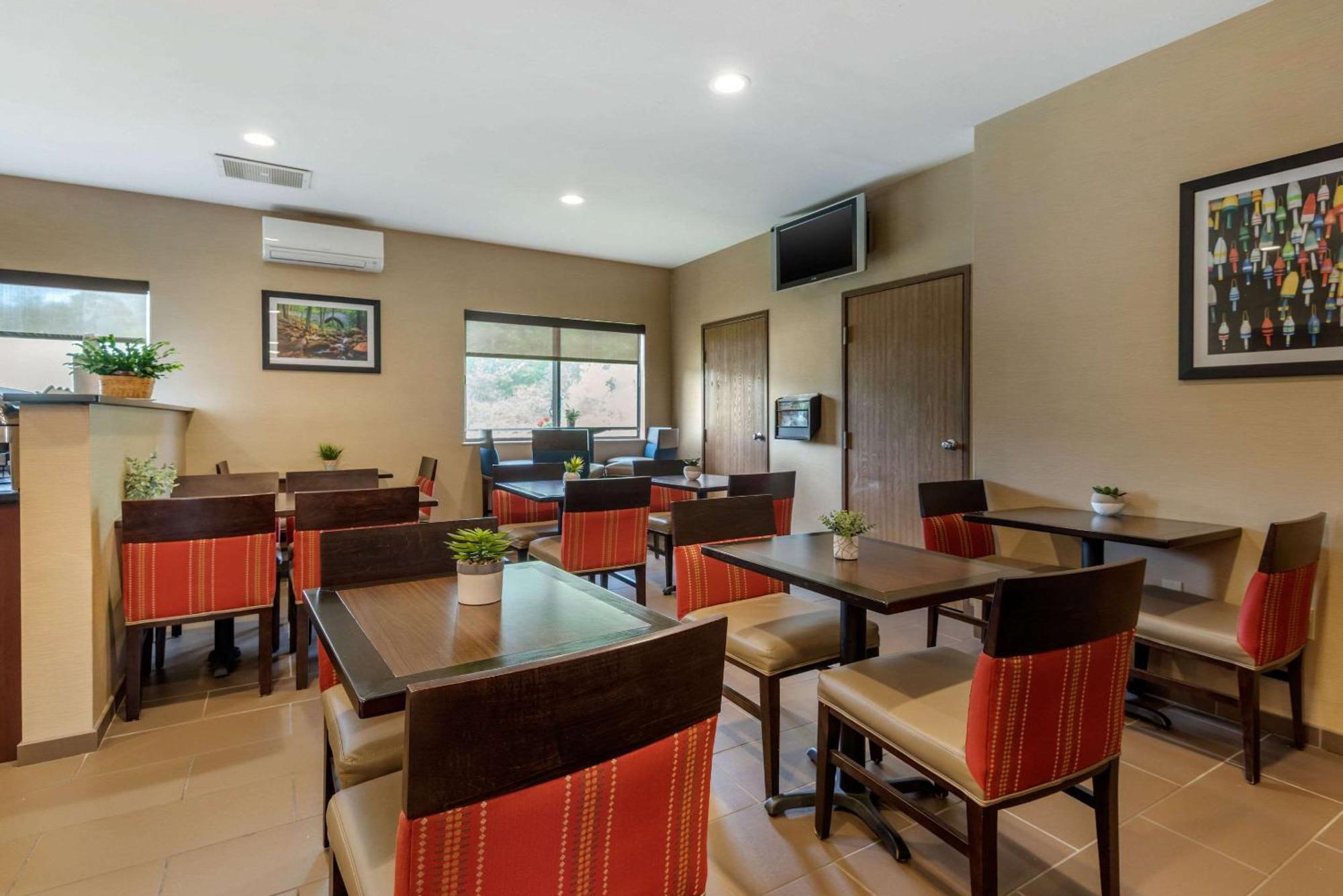 Comfort Inn Ellsworth - Bar Harbor Екстериор снимка