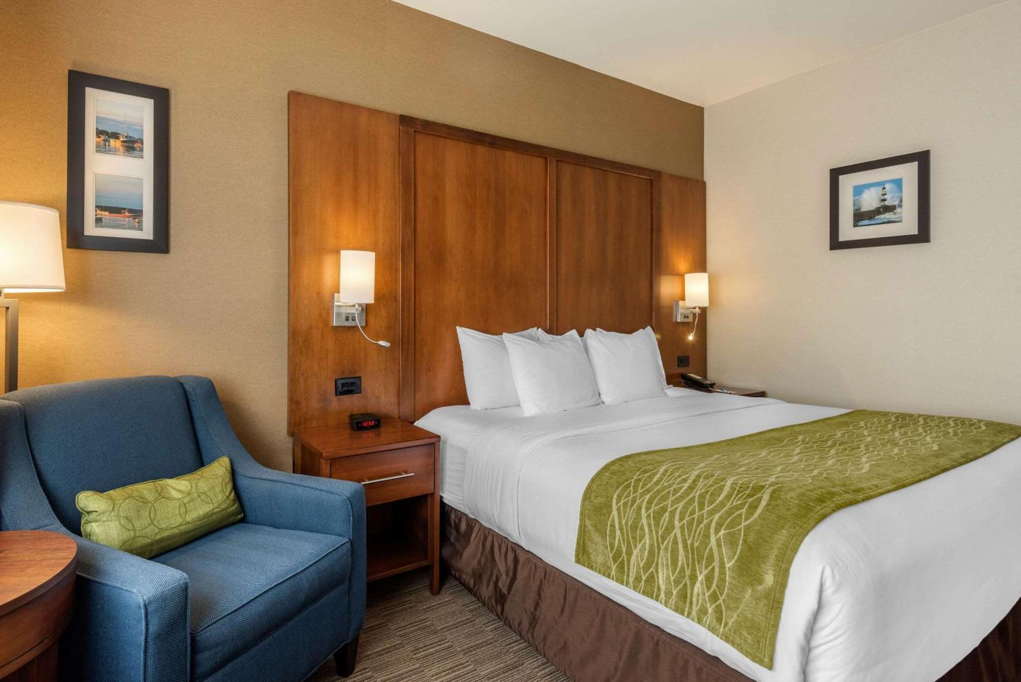 Comfort Inn Ellsworth - Bar Harbor Екстериор снимка