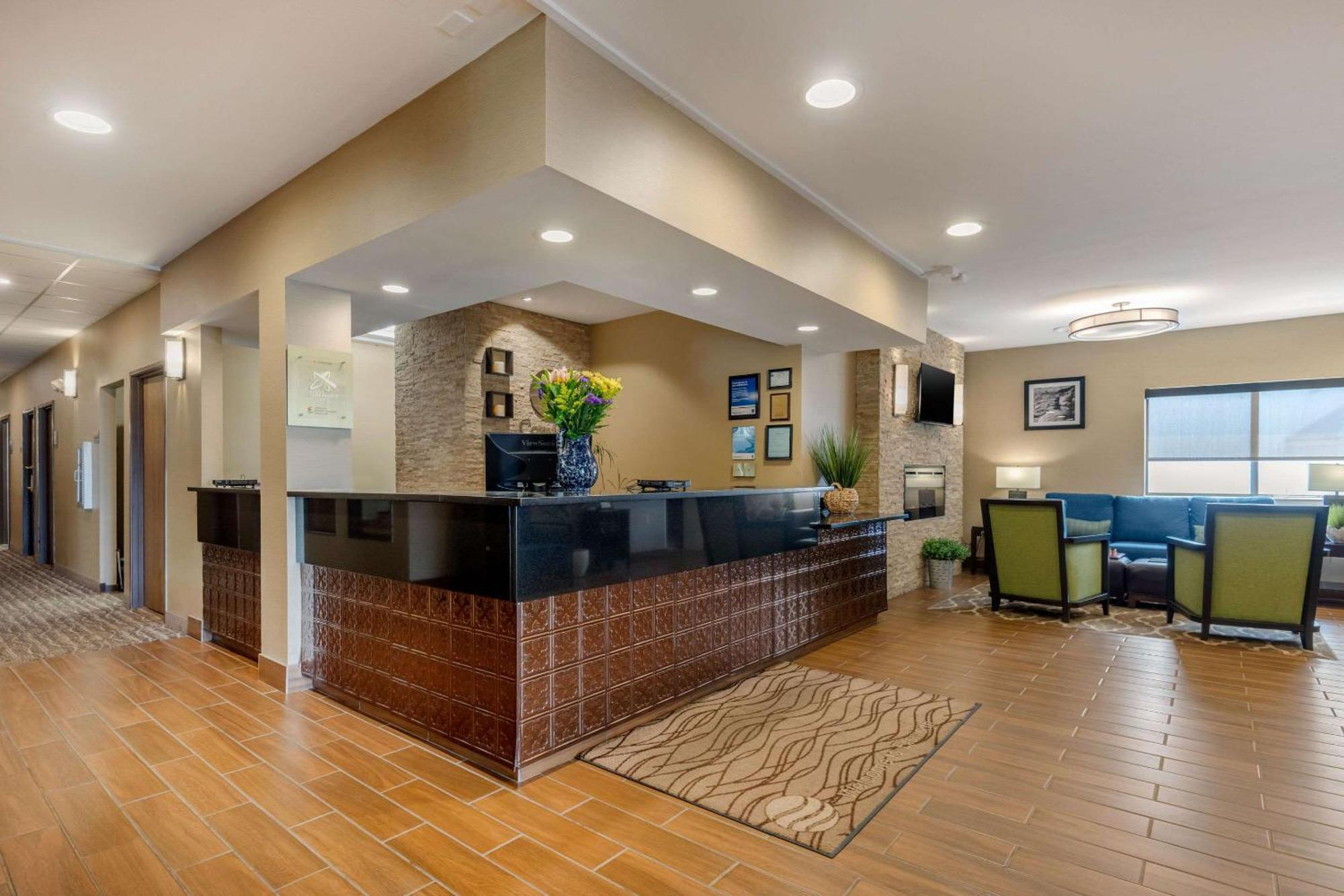 Comfort Inn Ellsworth - Bar Harbor Екстериор снимка